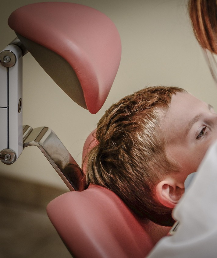 dentist patient smile clinic